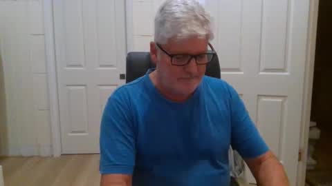 viper654321 online show from April 14, 2026, 7:36 am