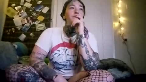 virelfluxthorne online show from May 5, 2026, 2:52 am
