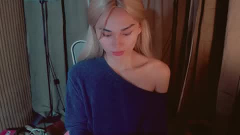 Pearl online show from October 8, 2025, 3:04 am