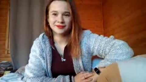 Snapshot of virgiehackney chatting on October 6, 2025, 12:46 pm Mia online show from October 6, 2025, 12:46 pm