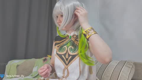  Lily  online show from January 12, 2025, 3:25 pm