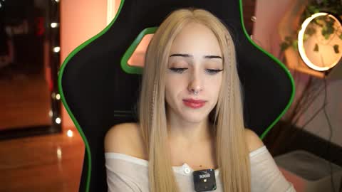 Snapshot of virtualexis chatting on November 26, 2025, 6:09 pm virtualexis online show from November 26, 2025, 6:09 pm