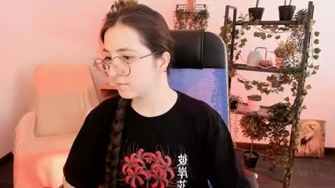 Snapshot of virtualvoyant chatting on February 17, 2026, 6:43 am your love online show from February 17, 2026, 6:43 am