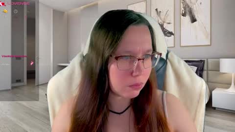 Snapshot of visecret chatting on November 1, 2025, 6:21 pm Victoria Romans online show from November 1, 2025, 6:21 pm