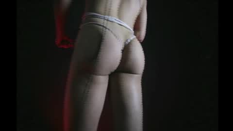 Visuals Lonely online show from October 12, 2025, 6:34 am