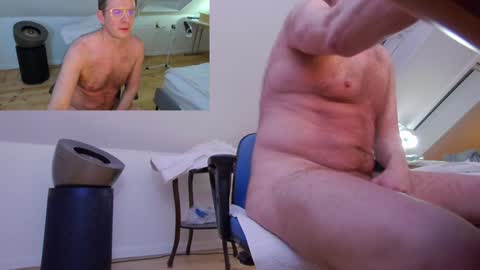 Snapshot of vitachef7 chatting on December 22, 2024, 6:26 pm viahuer7 online show from December 22, 2024, 6:26 pm