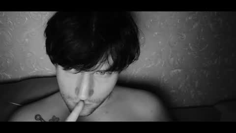 vitiligoboyy online show from July 7, 2026, 10:58 pm