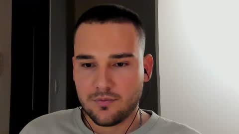 Vito Ferrer online show from January 17, 2025, 2:08 am