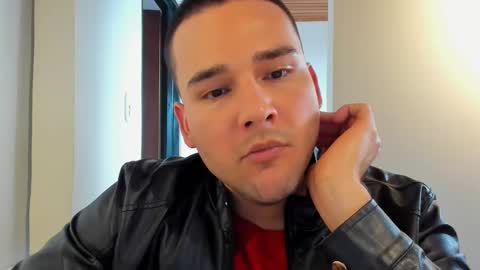 Vito Ferrer online show from January 21, 2025, 8:00 pm