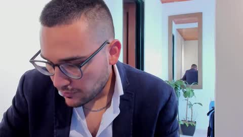 Vito Ferrer online show from March 6, 2025, 6:59 pm