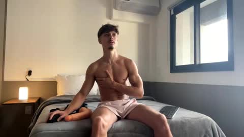 vitoraugustoxxx online show from October 1, 2025, 9:48 am