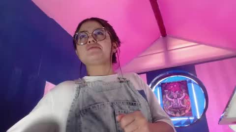 Snapshot of vitoria23_ chatting on June 20, 2026, 1:47 pm victoria 3 online show from June 20, 2026, 1:47 pm