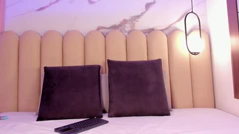 Vttoria online show from December 17, 2025, 1:28 pm