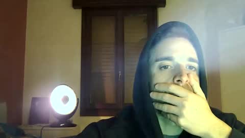 vittorio20cm online show from February 5, 2025, 10:22 pm