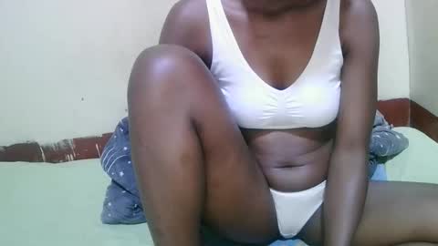 Snapshot of viva_sweet chatting on February 1, 2026, 7:34 pm viva_sweet online show from February 1, 2026, 7:34 pm