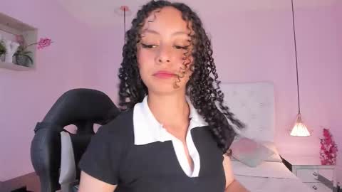 Snapshot of vivi_gh1 chatting on February 10, 2026, 3:32 am Vivi online show from February 10, 2026, 3:32 am