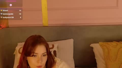 vivi_west online show from May 20, 2026, 5:19 pm