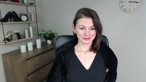 Vivian online show from January 27, 2025, 10:49 am