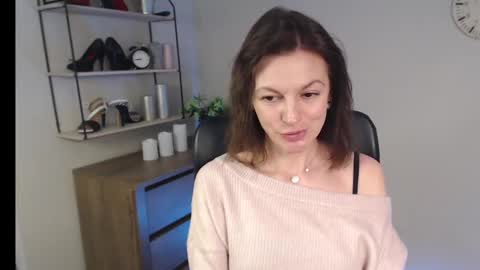 Vivian online show from February 20, 2025, 6:50 am