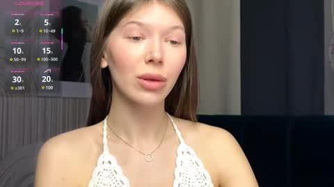 Vivian Evans online show from February 19, 2025, 1:29 am