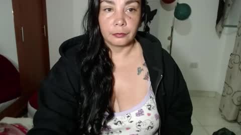 vivian_milf_paint online show from September 17, 2025, 3:19 am