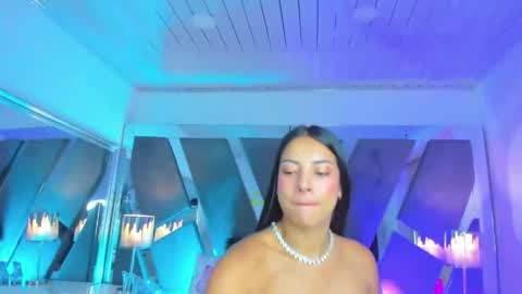 Vivian Monroe online show from April 8, 2026, 10:59 am