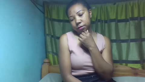 viviane0812 online show from September 27, 2025, 4:01 pm