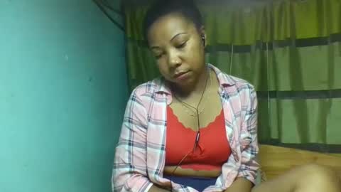 viviane0812 online show from November 20, 2025, 11:37 pm