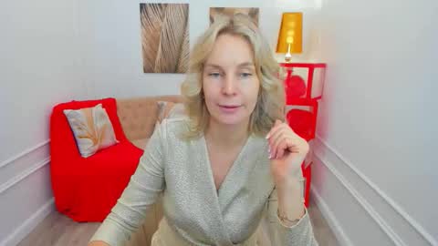 Sinti online show from February 15, 2026, 4:31 am