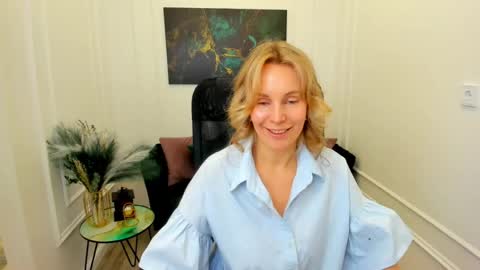 Sinti online show from May 15, 2026, 4:52 am