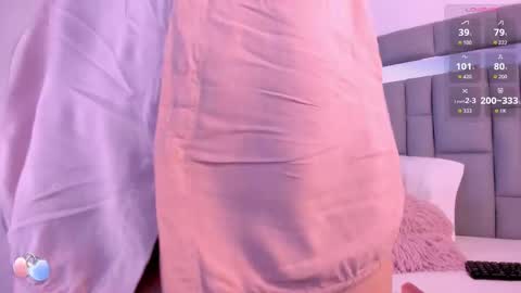 Snapshot of vivianne_scott chatting on November 6, 2025, 12:17 pm Vivi online show from November 6, 2025, 12:17 pm