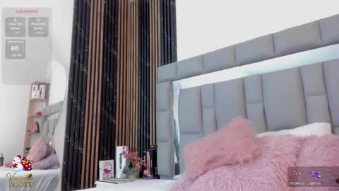 Snapshot of vivianne_scott chatting on December 20, 2025, 12:12 pm Vivi online show from December 20, 2025, 12:12 pm