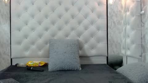 Snapshot of vivianrose3x chatting on February 17, 2026, 3:36 am VivianRose online show from February 17, 2026, 3:36 am