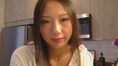 vivianwinters online show from October 18, 2025, 9:15 pm