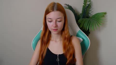 Vivien online show from October 24, 2025, 6:15 pm