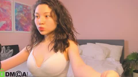 Vivien online show from December 21, 2025, 3:13 am