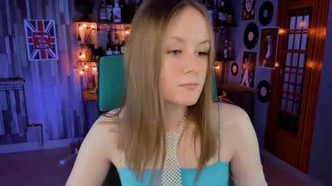 Vivien online show from December 30, 2024, 9:05 am