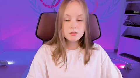 Vivien online show from January 9, 2025, 1:02 pm