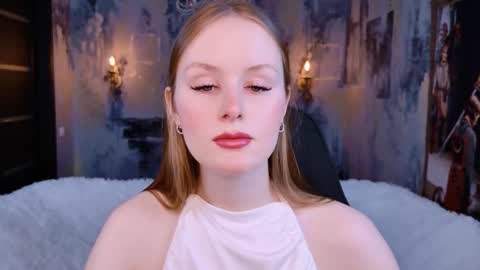 Vivien online show from November 29, 2025, 1:25 pm