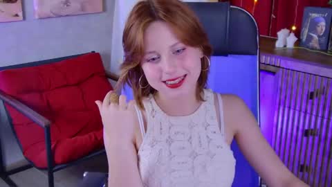 Vivienne  online show from June 3, 2026, 12:52 pm