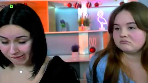 Snapshot of vivy_star chatting on January 14, 2026, 7:19 pm vivy_star online show from January 14, 2026, 7:19 pm