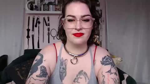 Snapshot of vixinvvitch chatting on October 8, 2025, 5:54 pm VIXIN online show from October 8, 2025, 5:54 pm