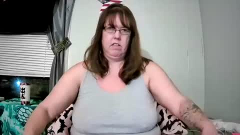 VixSinDDD online show from November 14, 2025, 2:43 am