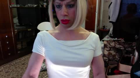 Violetta Elysia online show from February 3, 2026, 6:40 am