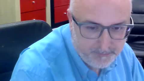 volpi72 online show from May 19, 2026, 6:58 pm
