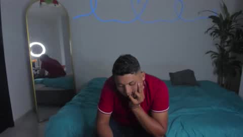 volt_boy57 online show from December 22, 2025, 8:11 am