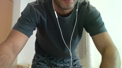 volve5 online show from December 22, 2024, 11:33 am