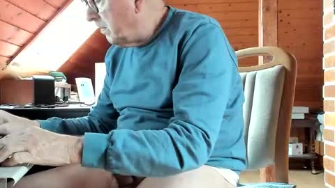 Snapshot of vonrex1 chatting on January 22, 2025, 10:50 am heinz online show from January 22, 2025, 10:50 am