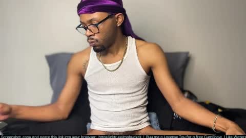 voodoodxck online show from April 7, 2026, 11:15 pm