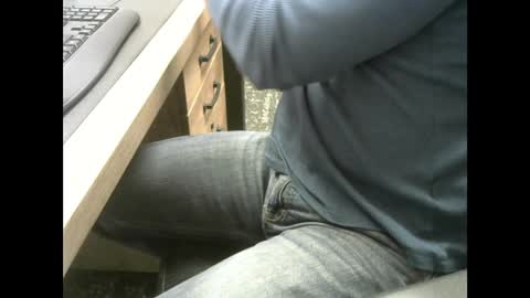 Snapshot of voterki796 chatting on December 10, 2024, 3:33 pm voterki796 online show from December 10, 2024, 3:33 pm